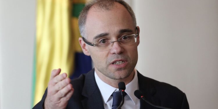 Sabatina de André Mendonça é marcada para quarta-feira no Senado