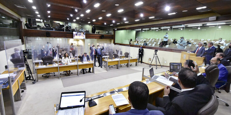 Deputados estaduais aprovam LOA 2022 com receita de R$ 15,9 bilhões