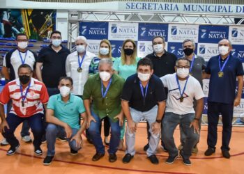 Aniversário de 58 anos do Palácio dos Esportes é marcado por disputas no futsal e homenagens