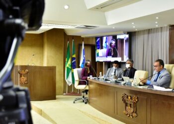 CPI encerra oitivas com depoimento sobre compra de respiradores por Consórcio NE