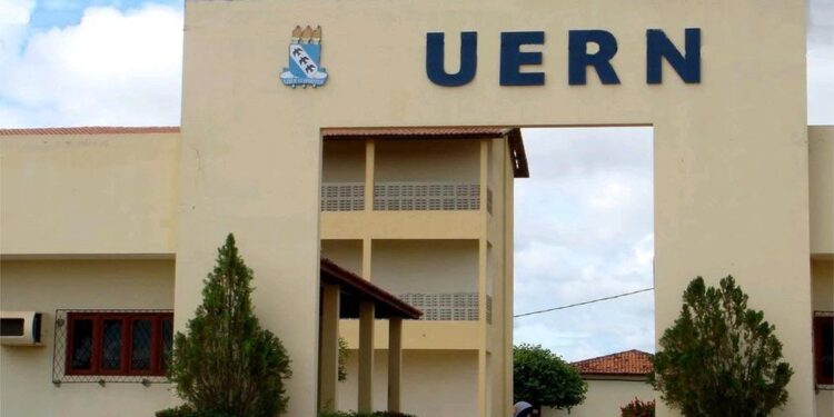 Sancionada lei que confere autonomia financeira a UERN