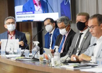 CPI da Covid ouve secretário de Saúde e prorroga atividades por 15 dias