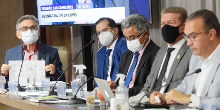 CPI da Covid ouve secretário de Saúde e prorroga atividades por 15 dias