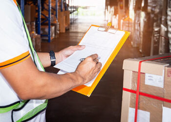 É possível a revisão aduaneira de declaração de importação submetida a qualquer canal de parametrização, define Primeira Turma