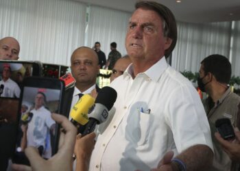 Presidente tem melhora clínica, diz boletim médico