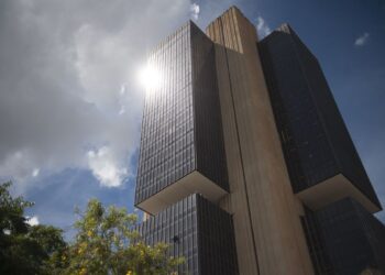 Cidadão pode verificar valores a receber de bancos no Registrato