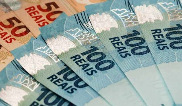 Servidor público não reverte penhora de salário para pagamento de dívida de bar do qual era sócio