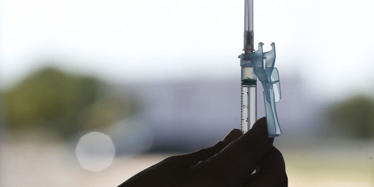 Ministério encerrou neste domingo a consulta pública sobre vacinação de crianças