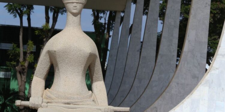 Supremo considera constitucionais restrições à publicidade eleitoral paga