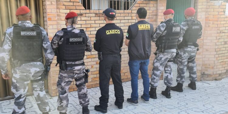 Operação do MPRN apura emissão de receituários médicos falsos para vacinação contra covid-19 em Parnamirim