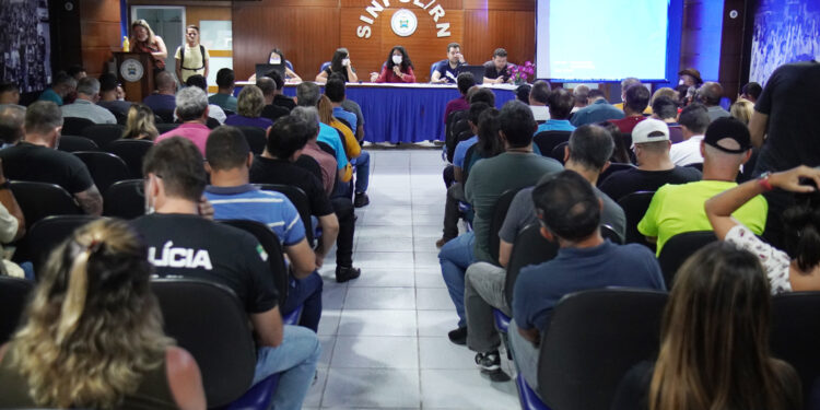 Policiais Civis rejeitam proposta do governo e mantem greve