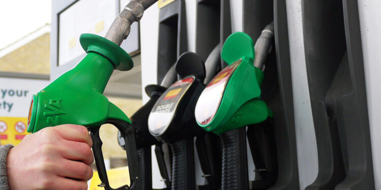 Projetos sobre preço dos combustíveis podem ser votados dia 15