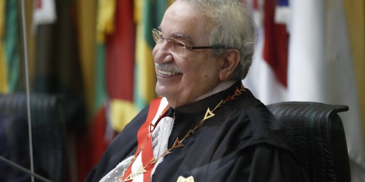 Em posse como presidente do TST, Ministro Emmanoel Pereira defende Justiça do Trabalho inclusiva e ajustada às transformações sociais