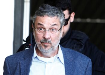 Ministro Lewandowski nega pedido de desbloqueio de bens do ex-ministro Antônio Palocci