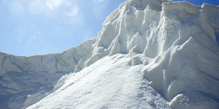 Empresa terá que desativar pilhas de sal em área de preservação permanente no RN