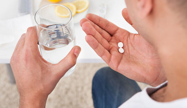 Congresso mantém veto a projeto que obrigava planos de saúde a cobrir tratamento domiciliar de uso oral contra o câncer