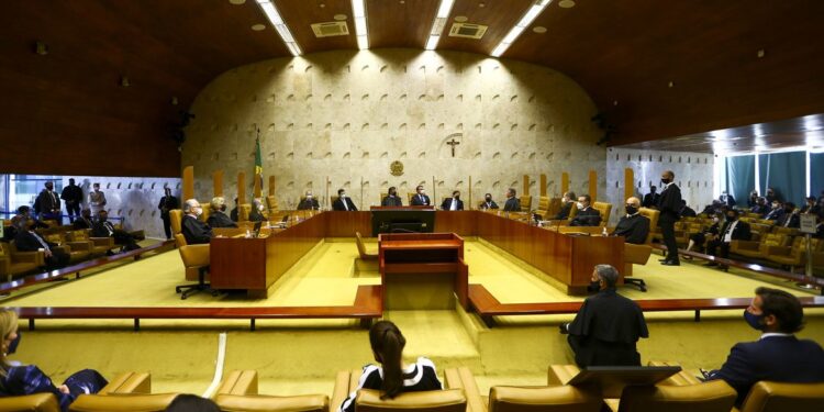 Plenário do STF conclui julgamento de ação sobre judicialização de crimes previdenciários