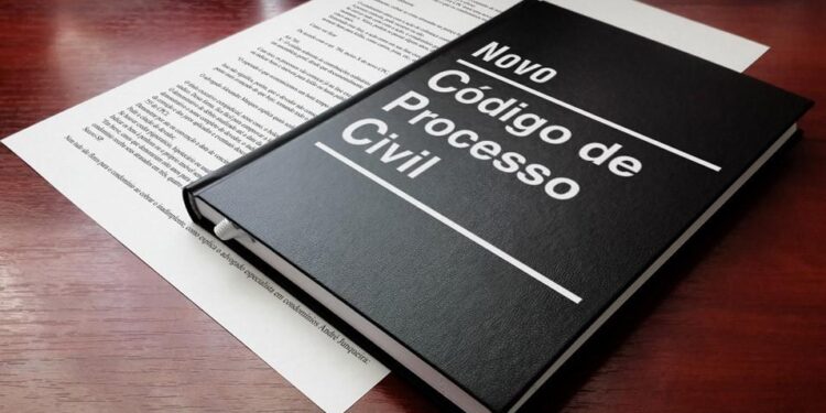 No CPC/1973, litisconsortes com advogados diferentes têm prazo em dobro para impugnar cumprimento de sentença