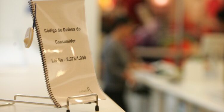 Cliente será indenizado por loja que vendeu televisão defeituosa