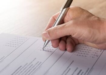 Concursos abertos: veja quais são os 20 órgãos que abrem 1.600 vagas na última semana de março