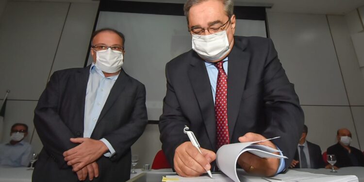 Álvaro Dias sanciona revisão do Plano Diretor e projeta chegada de mais investimentos para Natal