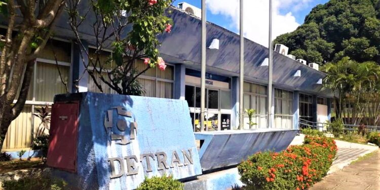 Detran realiza nesta semana leilão virtual com 221 lotes de veículos