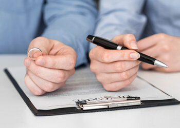 Conversão de separação litigiosa em amigável não impede julgamento de pedido indenizatório conexo, decide Quarta Turma