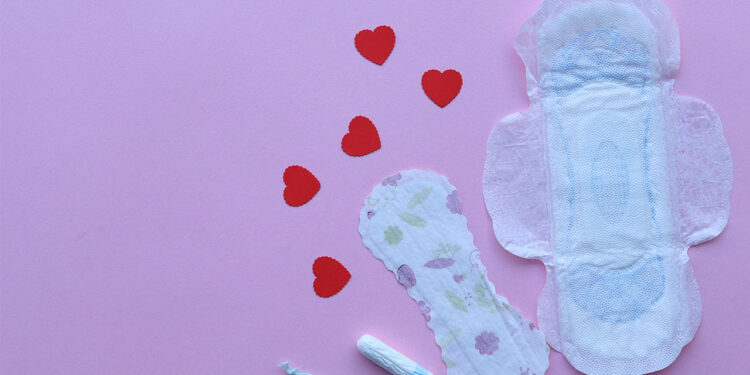 Derrubado o veto à distribuição de absorventes para mulheres de baixa renda