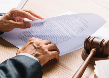 Condenado homem que roubou farmácia na zona norte