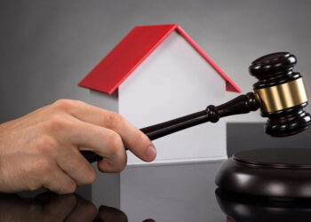 Credor fiduciário não responde por IPTU antes da consolidação da propriedade e da imissão na posse