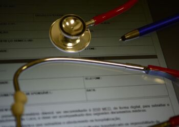 Planos de saúde são obrigados a oferecer sites para clientes