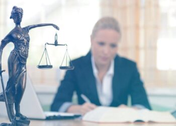 Consumidor lesado em venda de perfume será indenizado por empresa que forneceu produto