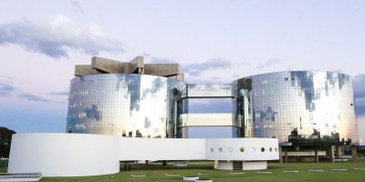 PGR pede abertura de inquérito para investigar ministro da Educação