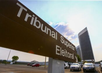 Normas para substituição de candidatos devem ser publicadas até hoje