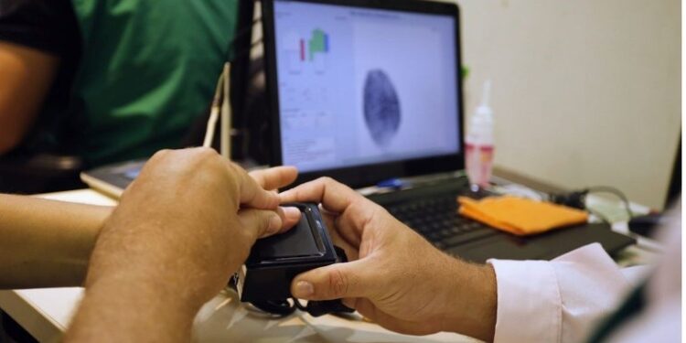 Eleitores têm um mês para regularizar situação com a Justiça Eleitoral