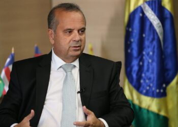 STJ decide manter ação penal contra ex-ministro Rogério Marinho por peculato