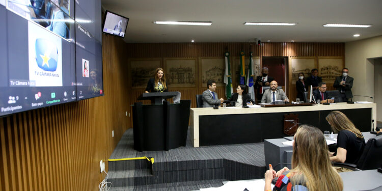 Vereadores de Natal apreciam veto da Prefeitura à Revisão do Plano Diretor