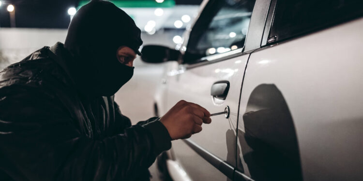 Homem é condenado por roubos de veículos em Petrópolis