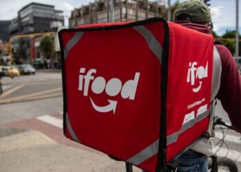 MPF quer explicações do iFood após notícia sobre financiamento de campanha contra entregadores