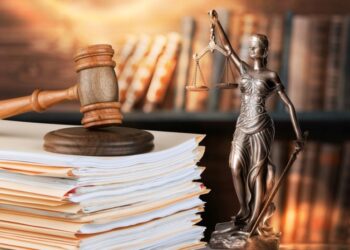 Justiça condena mulher por receptação de veículo com registro de roubo