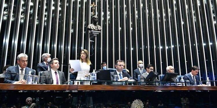 Promulgada isenção de gastos obrigatórios com Educação durante a pandemia