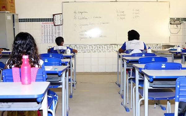 Justiça determina suspensão da greve dos professores em Natal