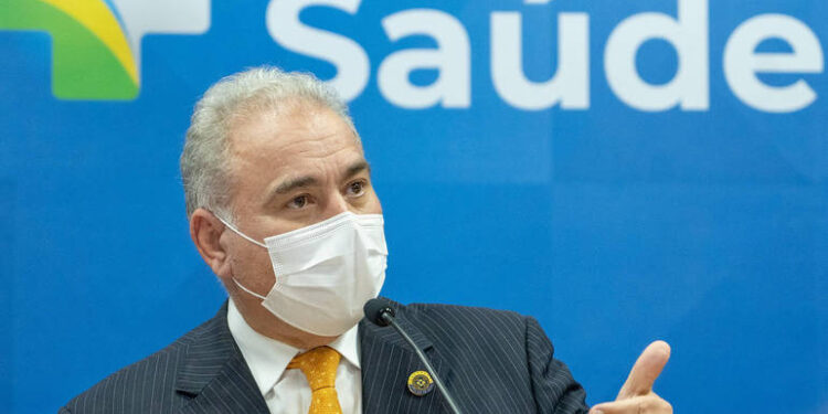 Governo anuncia fim da emergência sanitária por covid-19 no país