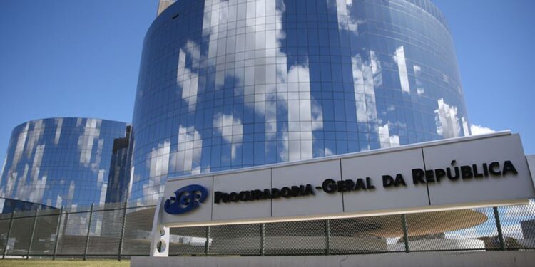 PGR defende extinção de ações de execução fiscal de valor inferior ao salário mínimo