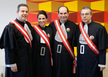 TST realiza sessão solene de posse