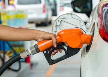 Câmara aprova projeto que limita alíquotas sobre combustível e energia