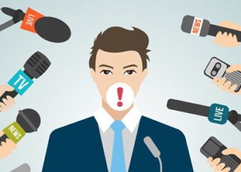 Por propaganda eleitoral antecipada, deputado estadual do RN terá que retirar outdoors espalhados pelas ruas de Natal