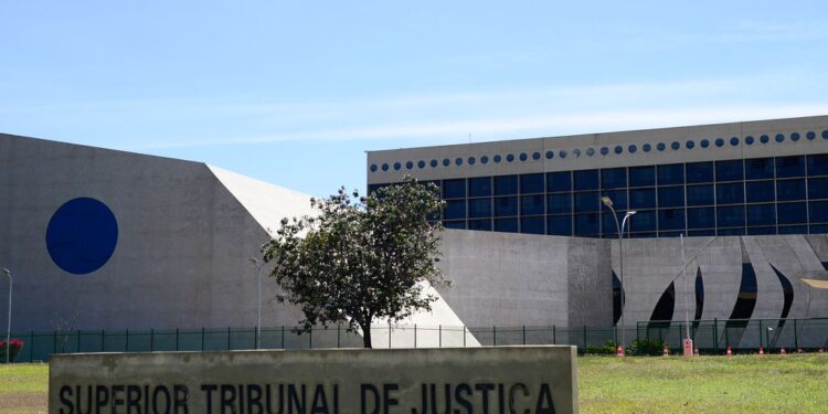 É inválida citação em endereço antigo se a mudança foi registrada na Junta Comercial