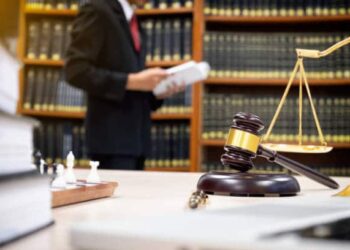 Pedido de majoração de honorários em sentença de improcedência configura requisito para recurso adesivo