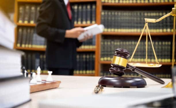 Pedido de majoração de honorários em sentença de improcedência configura requisito para recurso adesivo